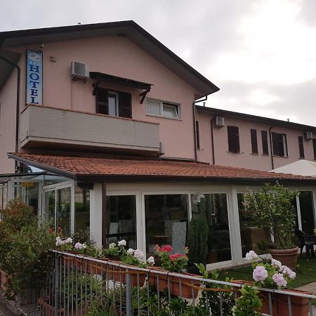 Hotel Patrizia 마리나디마사 외부 사진